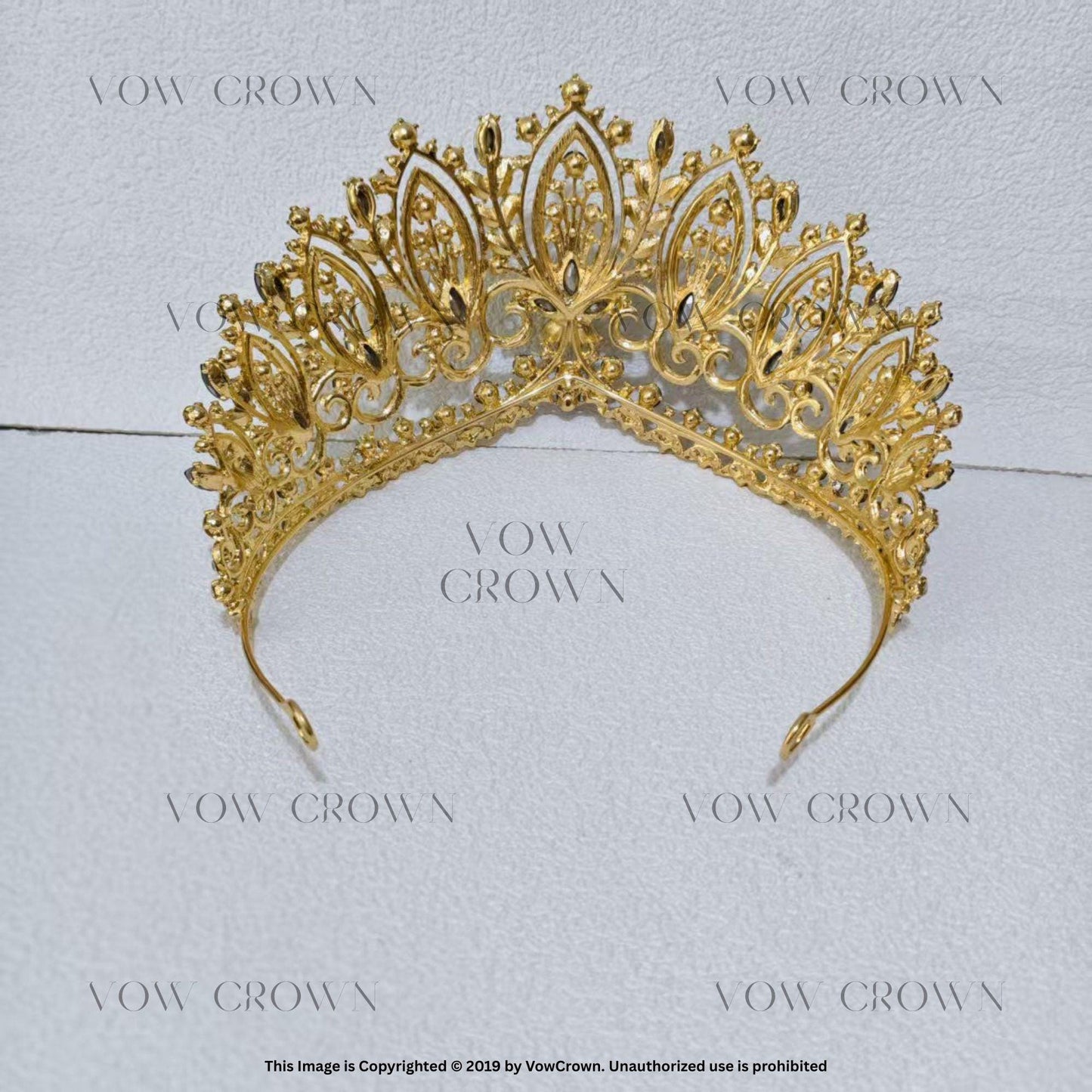 Handmade Emerald Crystal Leaf Tiara: Gold Gemstone Princess Crown